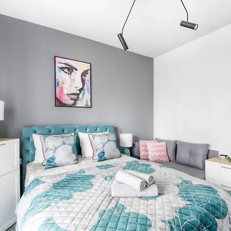 Mini Deluxe Metro Park Krzemieniecka * Warszawa