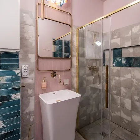 Apartmán Metropark Krzemieniecka-lux-next Metro Slodowiec 10 Min To Center, Free Parking On The Street, Self Check-in, Ac In Some Apartments, Optional Breakfest Varšava