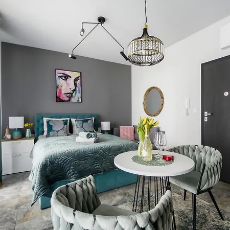 Metropark Krzemieniecka-lux Apartment Warsaw